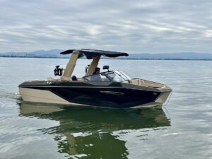 ノーティック G23 100周年モデル 進水式