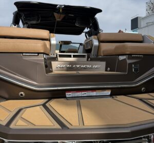 Nautique G23 Paragon × HEX MARINE